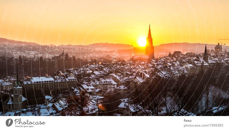 Berner Altstadt Kanton Bern Schweiz Rosengarten Gebäude Stadtzentrum Schweizer Bundestag münster Hauptstadt Architektur Aare Schornstein Sonnenuntergang Nebel