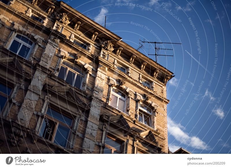 [HAL] Abendstimmung Lifestyle Stil Design Häusliches Leben Renovieren Himmel Altstadt Ruine Architektur Fassade Fenster Antenne Bildung einzigartig Freiheit