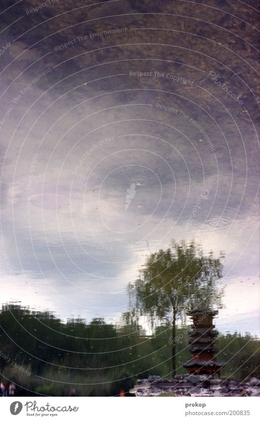 Im Osten nix Neues Umwelt Natur Landschaft Pflanze Wasser Himmel Wolken Baum Seeufer Teich Turm Bauwerk Flüssigkeit natürlich schön Chinesisch Schwarzweißfoto