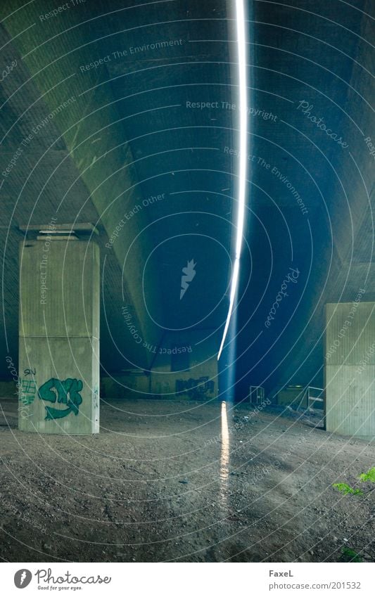 Oberlicht 2 Brücke Tunnel Wege & Pfade Autobahn Hochstraße Sand Beton fest blau braun grün Optimismus Farbe Farbfoto Außenaufnahme Textfreiraum unten Tag Licht