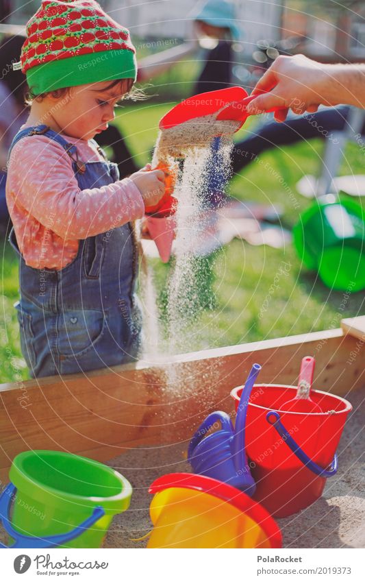 Erdbeermütze XI Mensch feminin Kind Kleinkind Mädchen ästhetisch Kindheit Kindergarten Kindheitserinnerung Kindererziehung Kinderspiel kindlich Eimer Sand