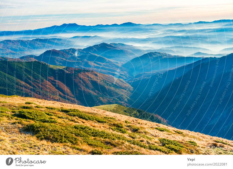 Blick vom Bergrücken schön Ferien & Urlaub & Reisen Tourismus Ferne Sommer Berge u. Gebirge Umwelt Natur Landschaft Himmel Wolken Horizont Sonnenaufgang