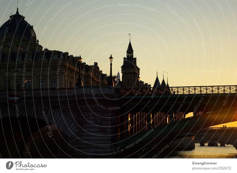 Paris Sommer Schönes Wetter Hauptstadt Stadtzentrum Altstadt Brücke Architektur Sehenswürdigkeit Ferien & Urlaub & Reisen Frankreich Seine Fluss Farbfoto