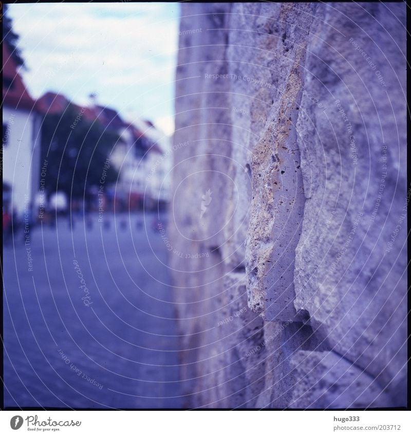 Just Around the Corner München Jakobsplatz Bayern Stadtzentrum Bauwerk Architektur Mauer Wand Fassade Sehenswürdigkeit Jüdisches Zentrum ästhetisch eckig blau