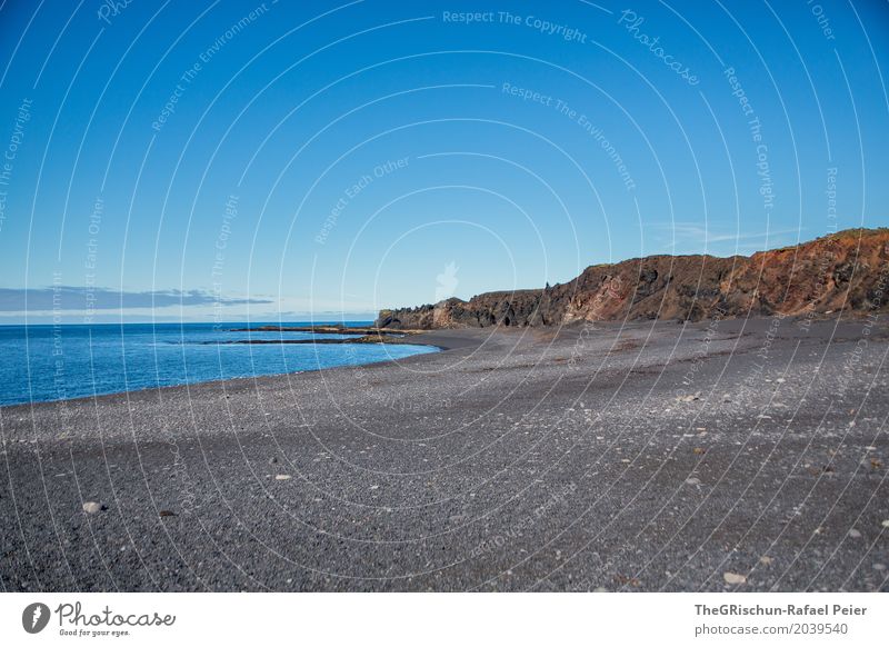 Küste Umwelt Natur Landschaft Meer blau braun schwarz Island Strand Lava Himmel Tourismus Stein Reisefotografie Farbfoto Außenaufnahme Menschenleer