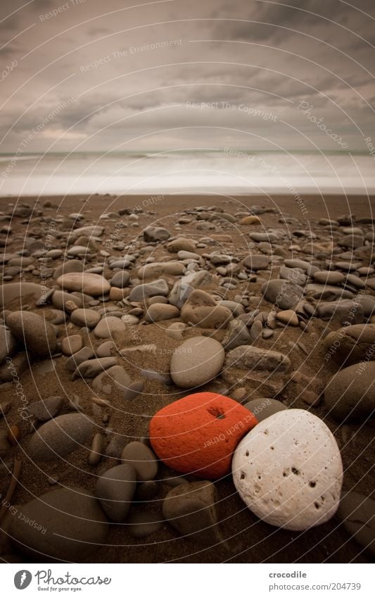 New Zealand 72 Umwelt Natur Landschaft Urelemente Erde Sand Wasser Himmel Wolken Gewitterwolken Horizont schlechtes Wetter Küste Strand Stein außergewöhnlich