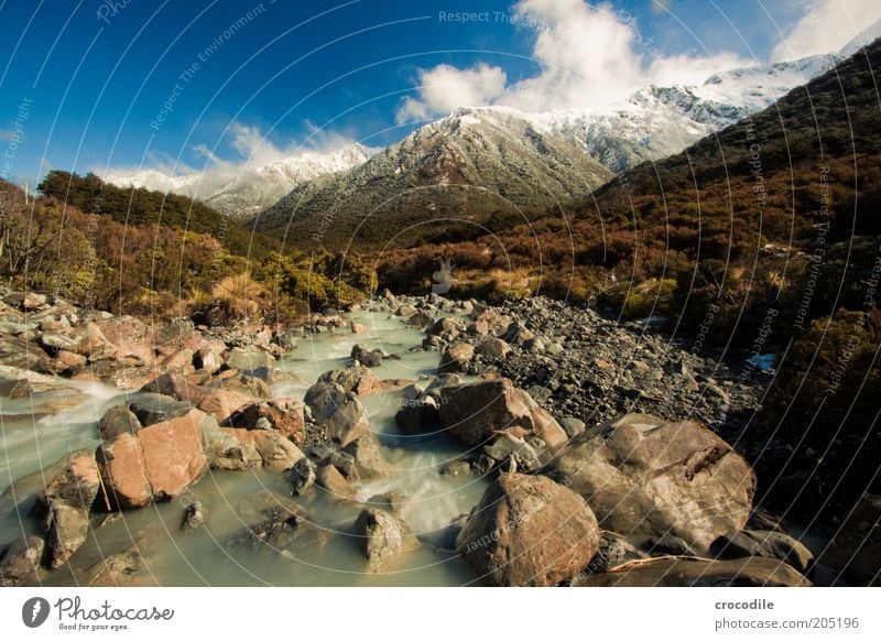 New Zealand 131 Umwelt Natur Landschaft Urelemente Wolken Schönes Wetter Schnee Pflanze Sträucher Wald Felsen Alpen Berge u. Gebirge Schneebedeckte Gipfel Bach