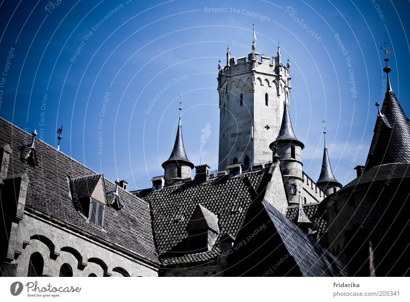 wie im märchen Altstadt Burg oder Schloss Bauwerk Gebäude Architektur Mauer Wand Fassade Sehenswürdigkeit Schloss Marienburg außergewöhnlich Bekanntheit eckig