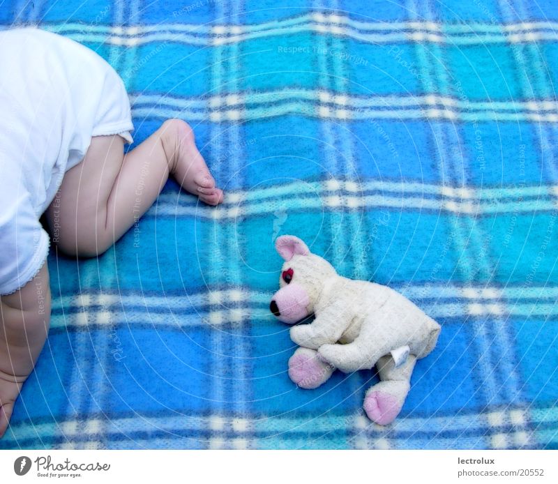 two-girls Kind Baby Mädchen Teddybär Mensch ü Decke