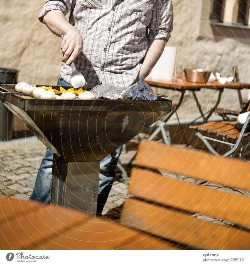 Bratmax Lebensmittel Fleisch Ernährung Lifestyle Freizeit & Hobby Koch Gastronomie Mann Erwachsene Erfahrung Idee Kreativität Zeit Grillen grillzange Kontrolle