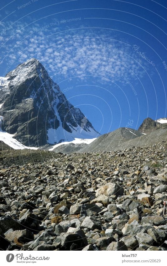 E5 Aufstieg Gipfel Geröll Wolken weiß grau Berge u. Gebirge Alpen Himmel Schnee blau