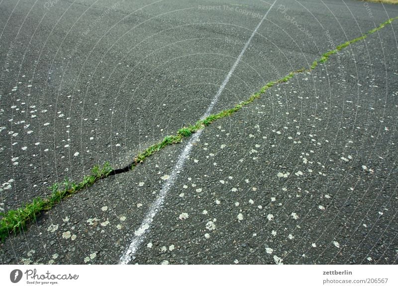 Unendlichkeit Beton Fuge Strukturen & Formen Linie Ecke Am Rand gerade Punkt Treffpunkt scheitelpunkt Geometrie Mathematik Landebahn Schilder & Markierungen