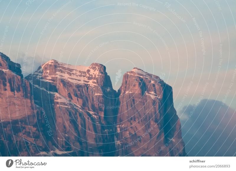 Glühgipfel Umwelt Natur Landschaft Himmel Wolken Sonnenaufgang Sonnenuntergang Klima Felsen Alpen Berge u. Gebirge Gipfel Schneebedeckte Gipfel rosa Alpenglühen