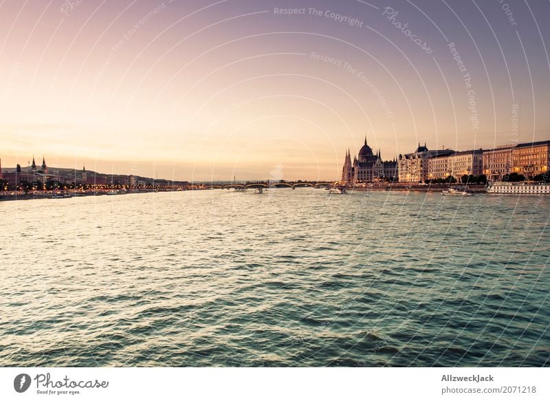 Sonnenuntergang auf der Donau 4 Farbfoto Außenaufnahme Dämmerung Abend Tag Sonnenlicht Sonnenstrahlen Menschenleer Panorama (Aussicht) Ferien & Urlaub & Reisen