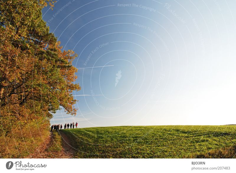 Das Warten auf's Raumschiff Erholung ruhig Ausflug Freiheit Mensch Freundschaft Leben Menschengruppe Umwelt Natur Landschaft Luft Himmel Wolkenloser Himmel