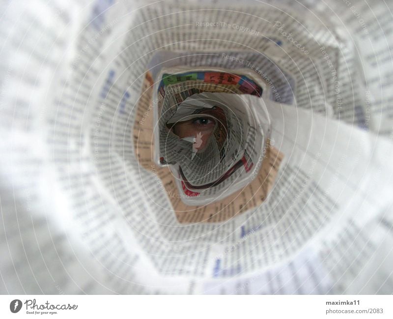 mediengesellschaft Zeitung Tunnel Fototechnik Auge Röhren