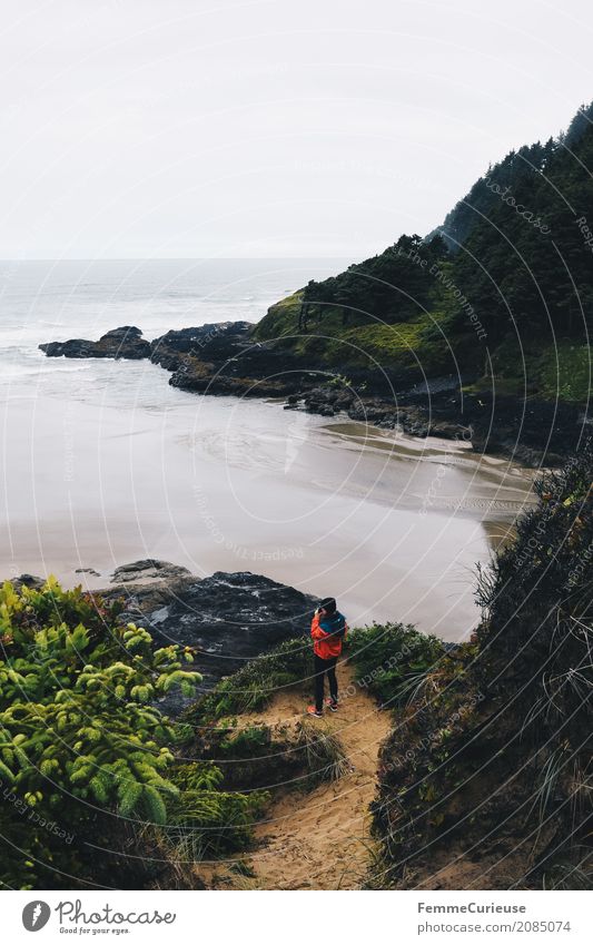 Roadtrip West Coast USA (13) feminin Junge Frau Jugendliche Erwachsene Mensch 18-30 Jahre 30-45 Jahre Abenteuer Oregon Westküste Strand Meer Urlaubsfoto