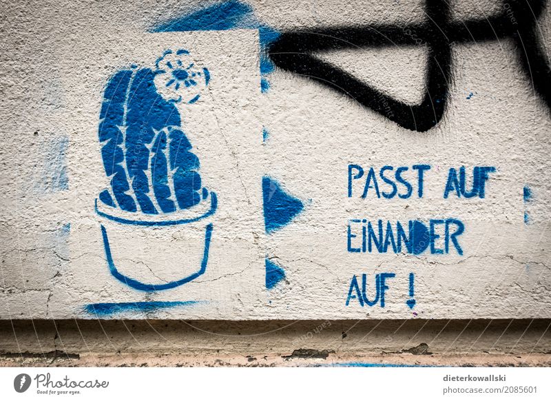 Aufpassen! Lifestyle Mensch Eltern Erwachsene Mutter Vater Familie & Verwandtschaft Partner Kindheit Jugendkultur Subkultur Zeichen Graffiti Team Teamwork