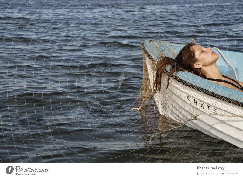 @ the ocean Mensch feminin Junge Frau Jugendliche Leben Gesicht 1 18-30 Jahre Erwachsene Wasser Sommer Schönes Wetter Meer schön blau weiß Zufriedenheit