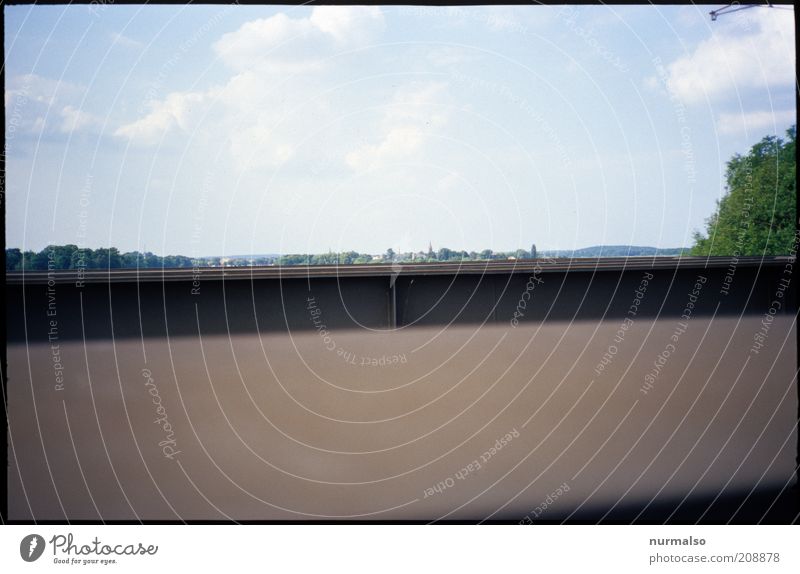 über den Brückenrand sehen Ferne Sommer Umwelt Natur Landschaft Havel Werder Havel Kleinstadt Blick Frieden ruhig flach Havelland Farbfoto Morgen