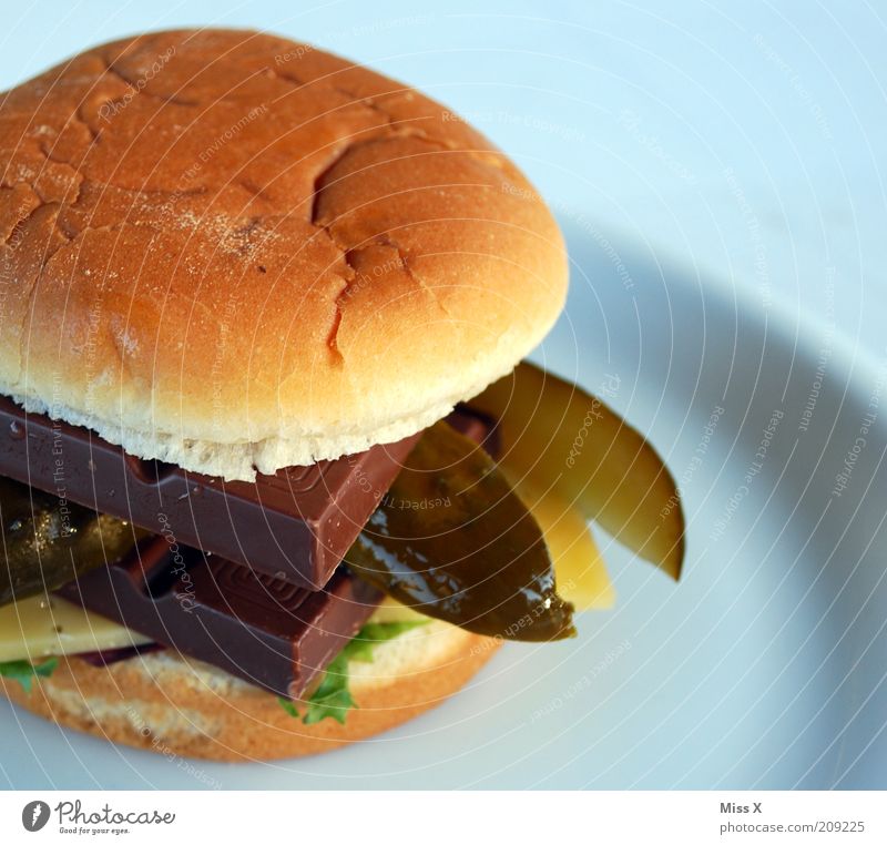 Endlich: Der McPregnant Lebensmittel Gemüse Brötchen Schokolade Ernährung Mittagessen Abendessen Fastfood genießen Ekel lecker Appetit & Hunger bizarr Gurke