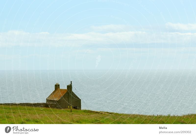 Einsamkeit Ferien & Urlaub & Reisen Ausflug Ferne Freiheit Umwelt Landschaft Wasser Himmel Küste Meer Menschenleer Haus Einfamilienhaus Hütte stehen einfach