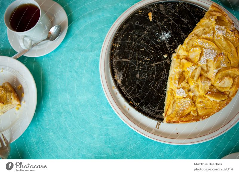 Apfelkuchen Lebensmittel Frucht Teigwaren Backwaren Ernährung Kaffeetrinken Festessen Kakao Tee Geschirr Tasse Becher Besteck Gabel Löffel ästhetisch Duft