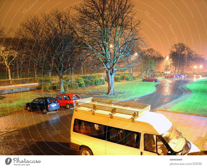 Blick von unserer Küche in England aus nass Dämmerung dunkel Middlesbrough Großbritannien Baum Europa Straße Alltagsfotografie