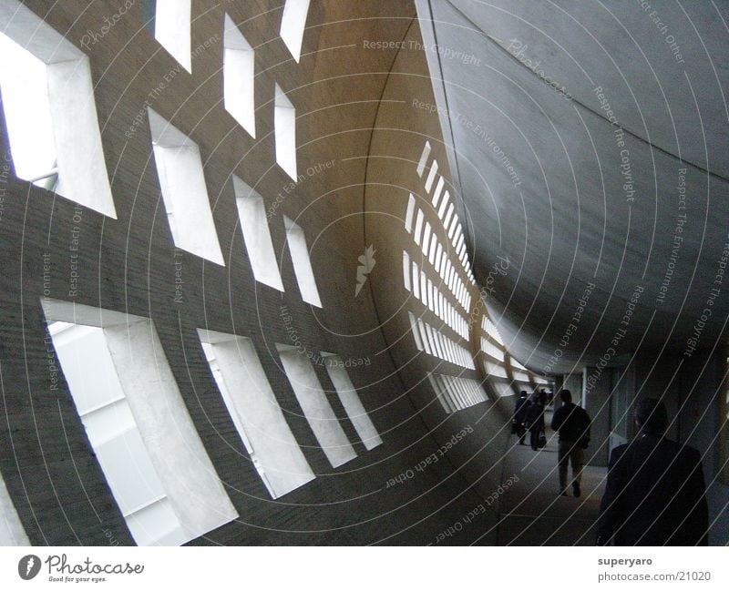 Paris Tunnel Luftverkehr Flughafen de Gaulle Gang