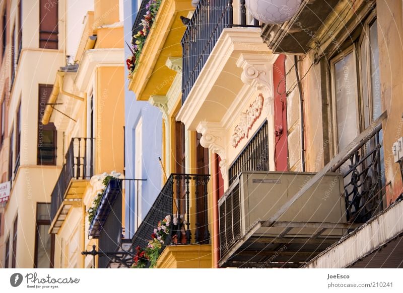 valencia morning 02 Ferien & Urlaub & Reisen Tourismus Ausflug Städtereise Sommer Sommerurlaub Stadt Stadtzentrum Altstadt Haus Einfamilienhaus Bauwerk Gebäude