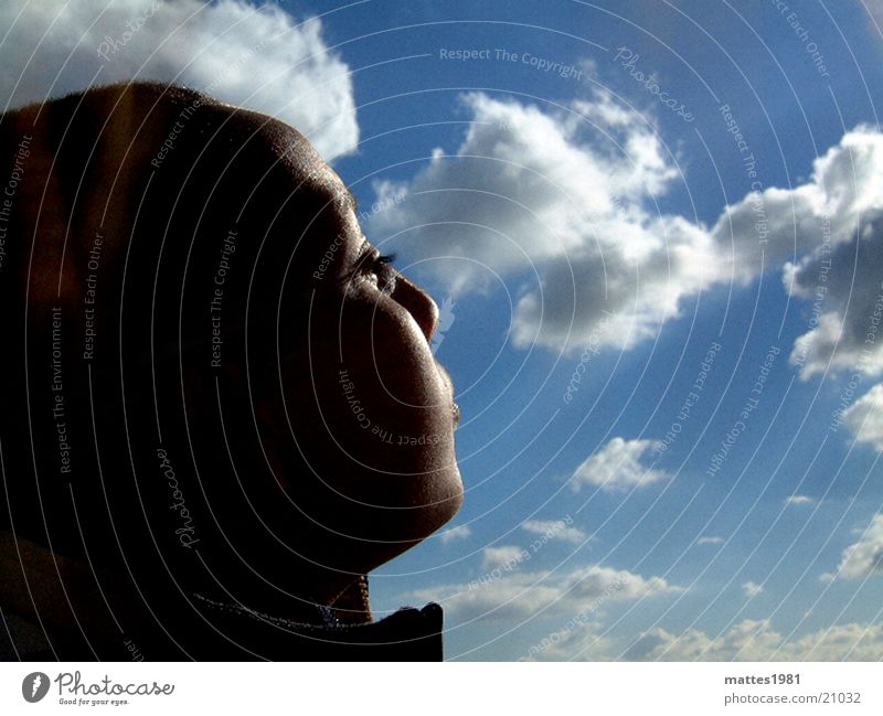 Zuckerwatte Sommertag Erholung Gelassenheit Geborgenheit Wolken Himmel Brighton Kind potrait Wärme Junge Jugendliche Leben Wetter Sonne clouds sky seaside