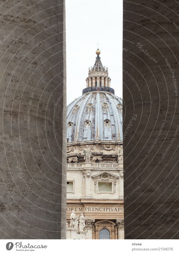 petersdom Ferien & Urlaub & Reisen Tourismus Sightseeing Städtereise Sommer Architektur Vatikan Rom Italien Hauptstadt Stadtzentrum Kirche Dom Fassade Säule