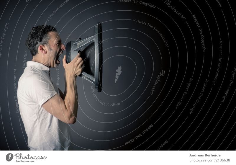 Sag es laut 2 Business Lautsprecher Mensch verrückt Kraft Ärger Megaphon man Hintergrundbild speaker loudspeaker Mitteilung announcement young black screaming