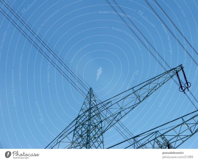 Udo Strommast Elektrizität Industrie Himmel blau Güterverkehr & Logistik Energiewirtschaft electricity Gittermast Kabel Leitung