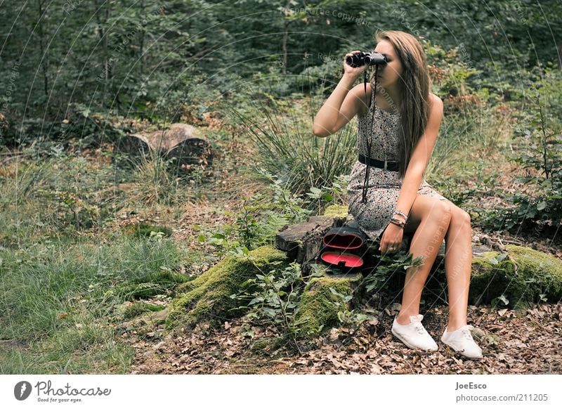 jugend forscht... Erholung Freizeit & Hobby Ausflug wandern Wissenschaften Mensch Frau Erwachsene Leben 1 Natur Pflanze Baum Sträucher Wald Kleid langhaarig