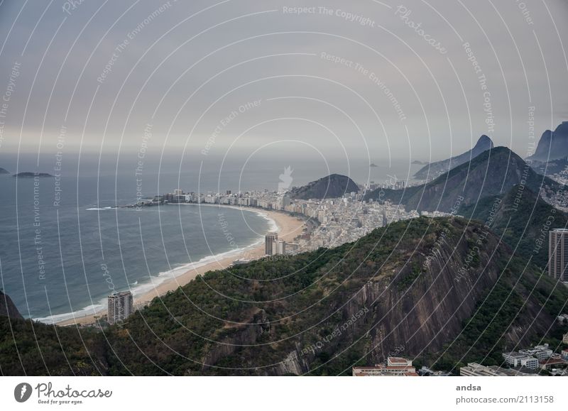 Blick auf Rio de Janeiro Panorama (Aussicht) Totale Starke Tiefenschärfe Tag Textfreiraum unten Textfreiraum oben Gedeckte Farben Außenaufnahme Menschenleer