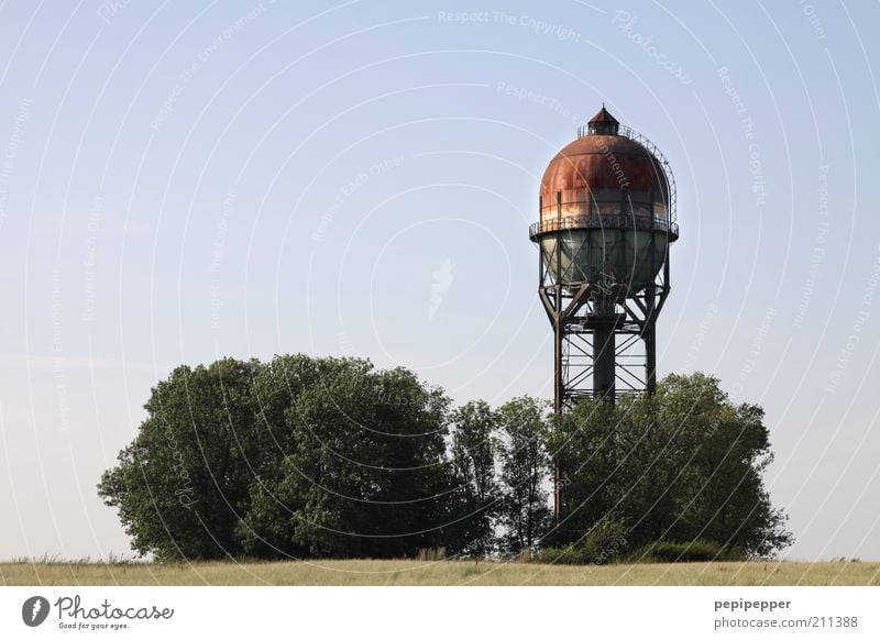 Lanstroper Ei Industrie Landschaft Sommer Turm Sehenswürdigkeit Metall Stahl Rost alt braun Wasserturm Zisterne Farbfoto mehrfarbig Außenaufnahme Tag Licht