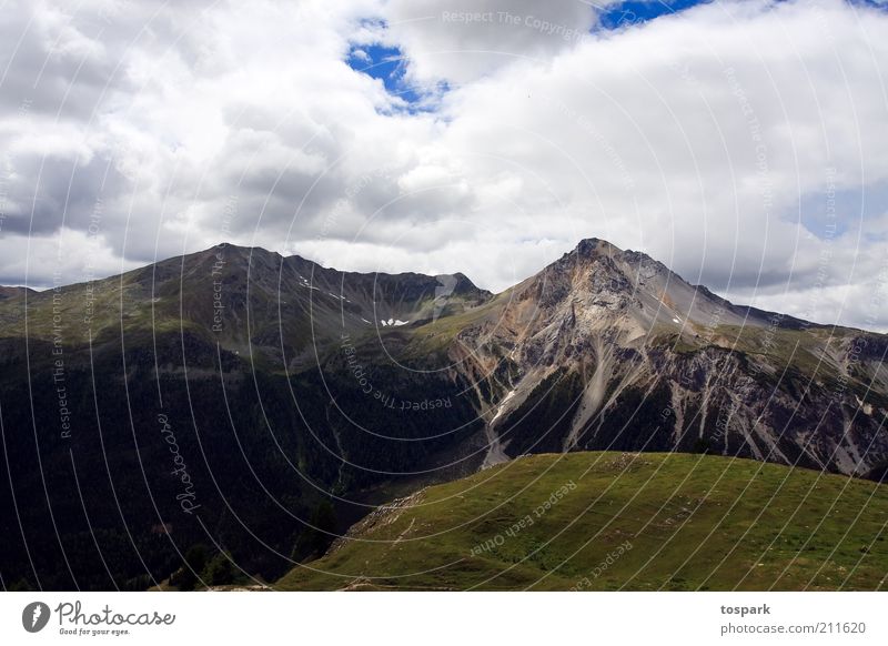 two peaks Ferien & Urlaub & Reisen Ausflug Ferne Sommer Sommerurlaub Berge u. Gebirge Natur Landschaft Wolken Felsen Alpen Gipfel Münstertal Schweiz