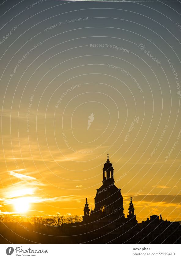 Silhouette Frauenkirche Kultur Himmel Sonne Sonnenaufgang Sonnenuntergang Sonnenlicht Schönes Wetter Dresden Kirche Dom Sehenswürdigkeit Wahrzeichen Denkmal