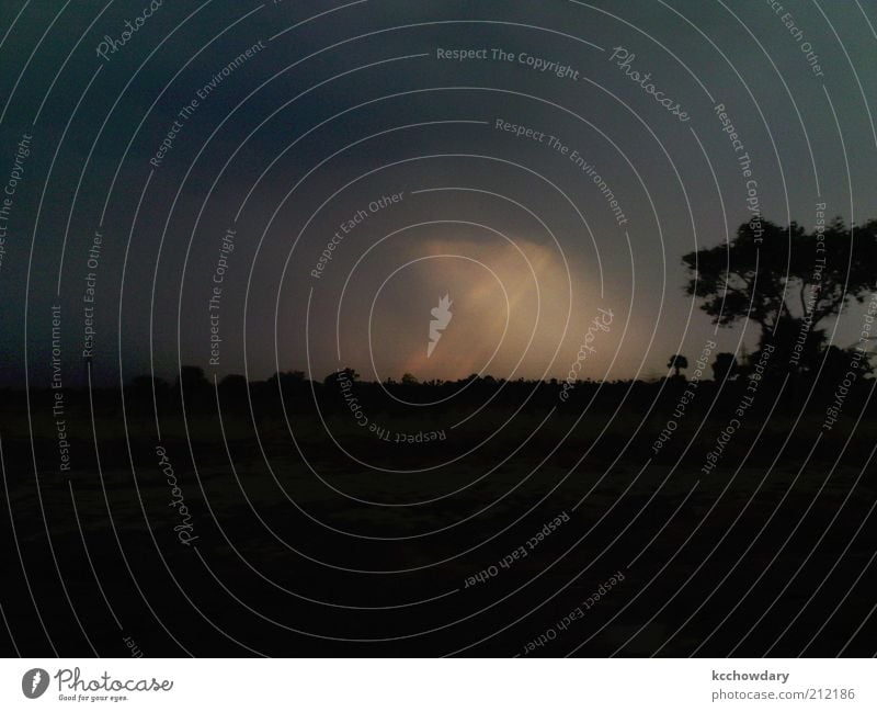 Naturlandschaft Landschaft Gewitterwolken Unwetter Regen Baum Wiese aus s certs von hyderabad Brunft beobachten genießen hängen Ferien & Urlaub & Reisen sitzen