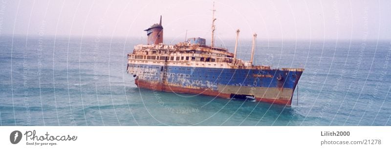 Schiffswrack Wasserfahrzeug Luxusliner Küste Meer Fuerteventura Atlantic Star