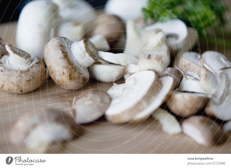 champignon Lebensmittel Gemüse Kräuter & Gewürze Ernährung Mittagessen Abendessen Bioprodukte Vegetarische Ernährung Diät Schneidebrett Gesundheit