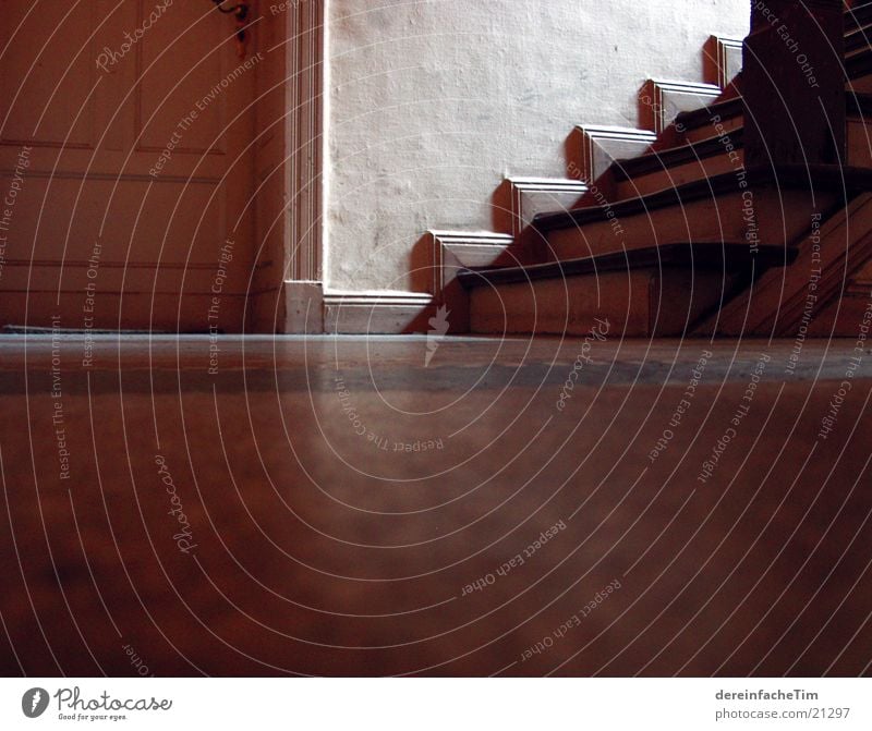 Treppe Haus Flur Altbau Holz Architektur Bodenbelag