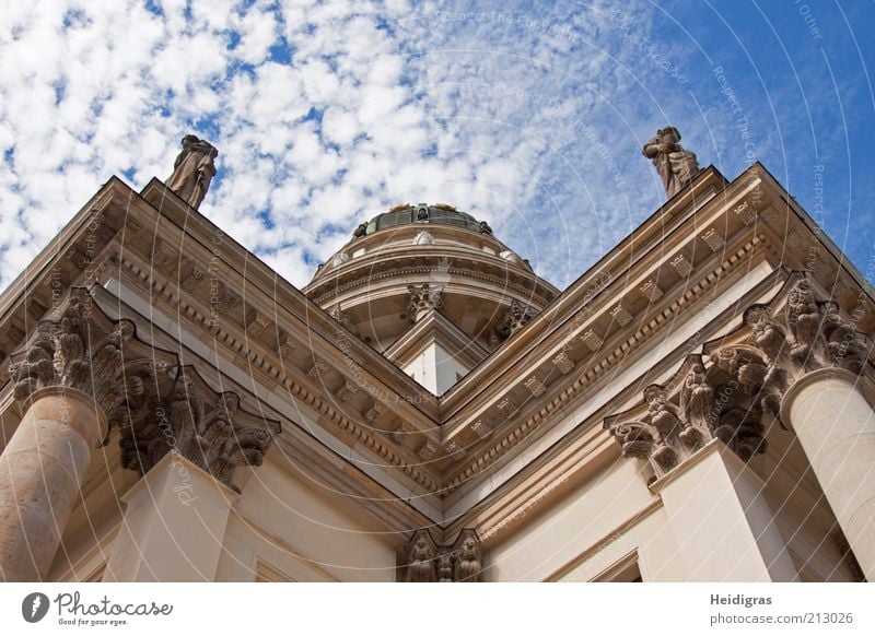 Deutscher Dom Hauptstadt Altstadt Menschenleer Bauwerk Gebäude Architektur Sehenswürdigkeit Wahrzeichen Kultur Farbfoto Textfreiraum oben Tag Licht Schatten