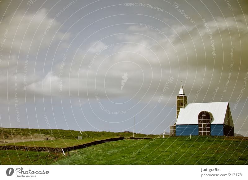 Island Umwelt Natur Himmel Wolken Kirche Bauwerk Gebäude Architektur dunkel einzigartig Stimmung Glaube Religion & Glaube Hoffnung Farbfoto Gedeckte Farben