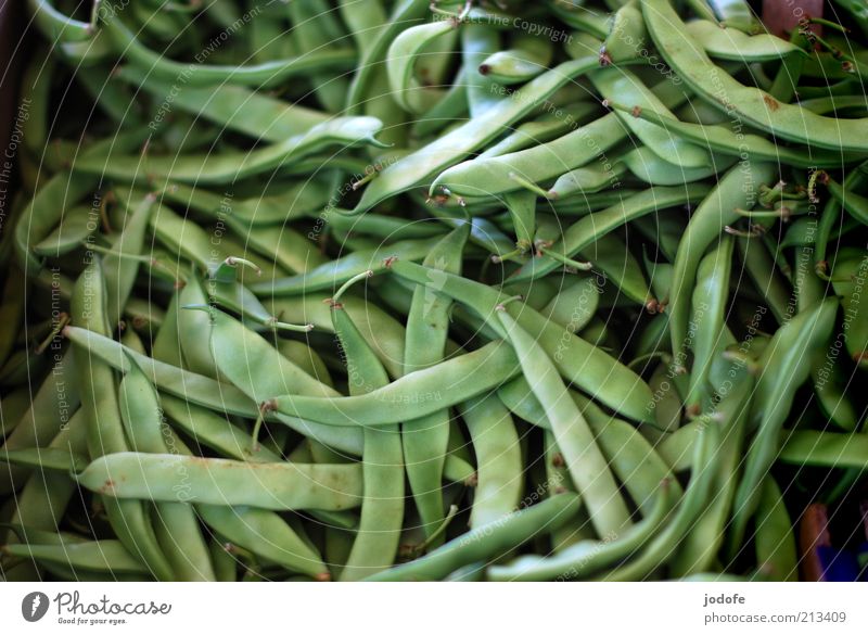 Bohnen Lebensmittel Gemüse viele grün durcheinander pflanzlich Vegetarische Ernährung mehrere Markt Farbfoto Gedeckte Farben Außenaufnahme Muster Menschenleer