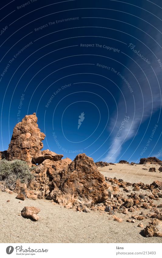 Zeichen Ferien & Urlaub & Reisen Ausflug Landschaft Urelemente Erde Sand Himmel Wolken Schönes Wetter Berge u. Gebirge Vulkan blau Farbfoto Außenaufnahme