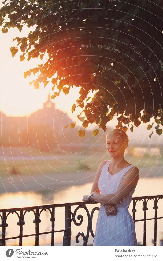 #A# Sonnenblick Kunst ästhetisch Dresden Sonnenstrahlen Sonnenlicht Sommer Wärme Außenaufnahme Sonnenaufgang Geländer Frau anlehnen Kleid ruhig Idylle