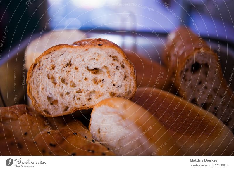 Baguette Teigwaren Backwaren Brot Brötchen Ernährung Frühstück Mittagessen Abendessen Vegetarische Ernährung ästhetisch Gesundheit lecker blau braun grau alt