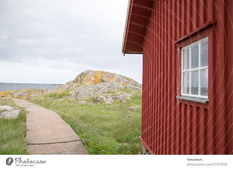 fenster im roten haus. Ferien & Urlaub & Reisen Tourismus Ausflug Abenteuer Ferne Freiheit Expedition Sommer Meer Insel Umwelt Natur Himmel Wolken Klima Wetter